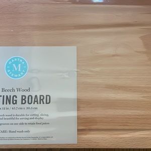 NWT MARTHA STEWARD BEECH WOOD CUTTING BOARD 18” X 12” HIGH QUALITY BEECH WOOD